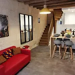 Maison De Ville Au Coeur Du Quartier Historique